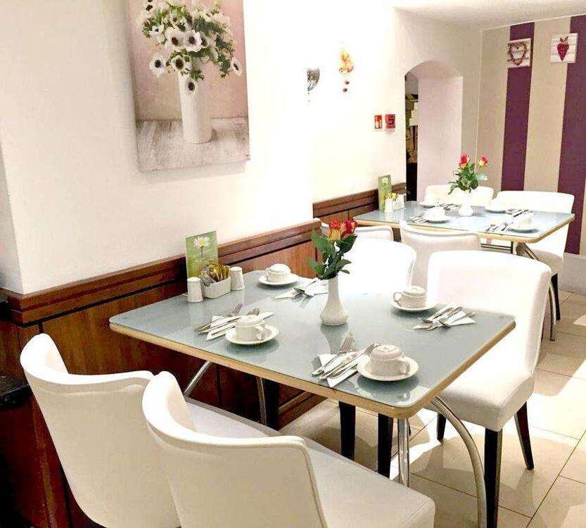 Foto de restauración de Hotel Duke of Leinster