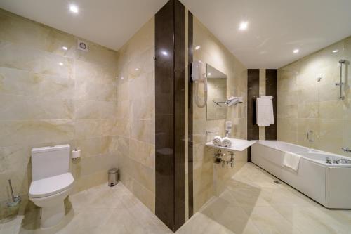 Foto del baño de Rosslyn Dimyat Hotel Varna