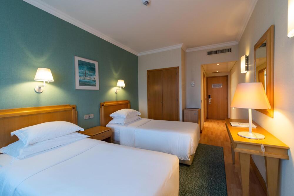 Foto de una habitación de SANA Metropolitan Hotel
