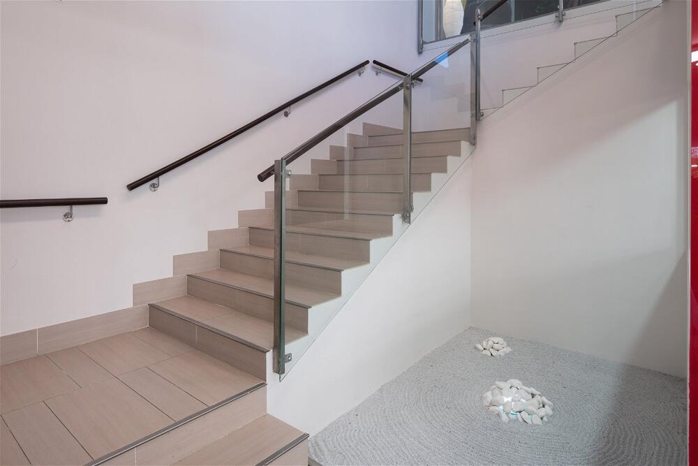 Foto general de B&amp;amp;B Hotel Barcelona Sant Cugat
