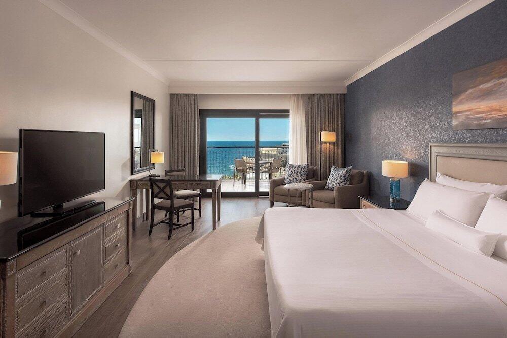 Foto de una habitación de Hotel The Westin Dragonara Resort, Malta