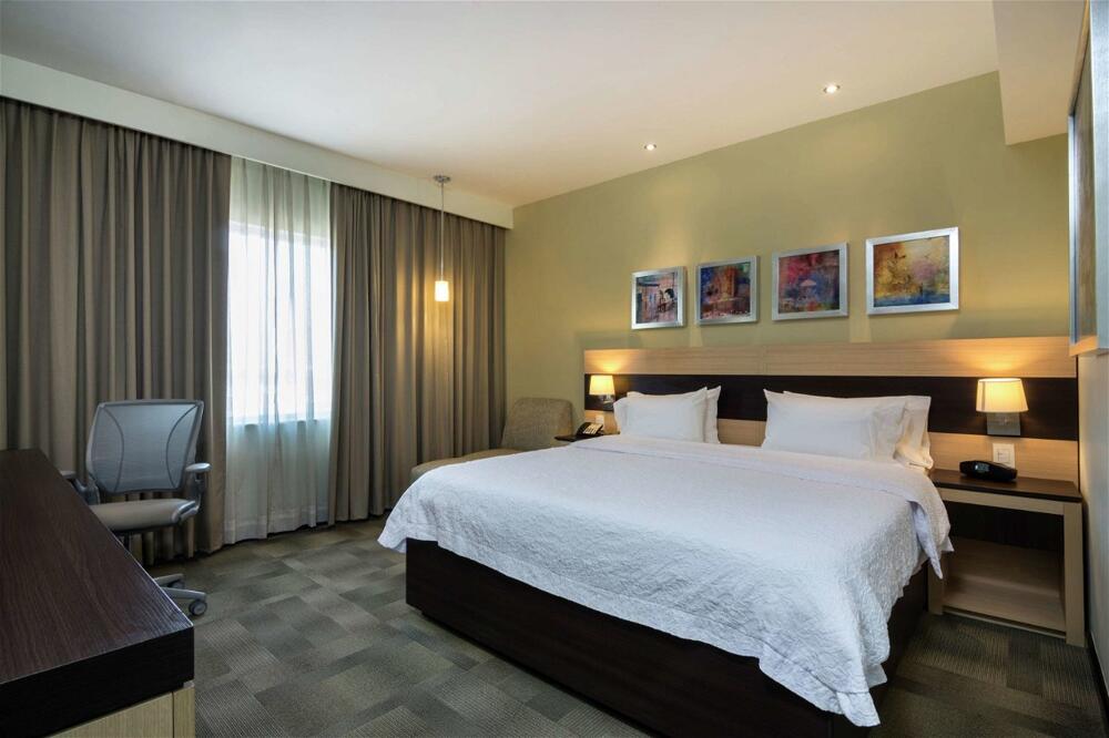 Foto de una habitación de Hotel Hampton Inn by Hilton Silao-Aeropuerto Bajio