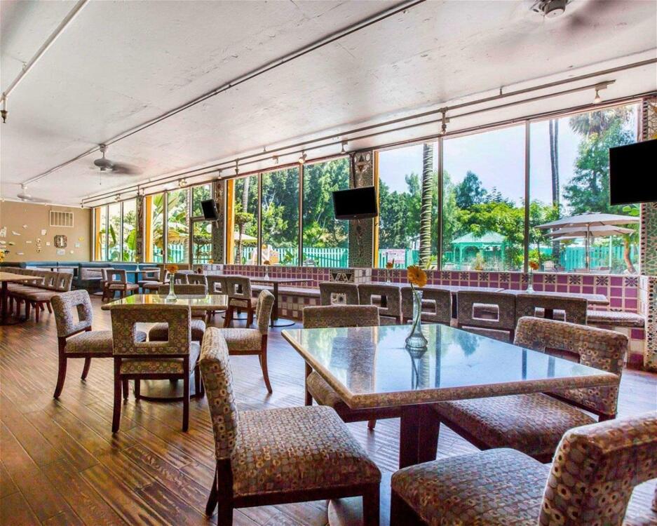 Foto de restauración de Hotel Quality Inn &amp;amp; Suites Montebello - Los Angeles