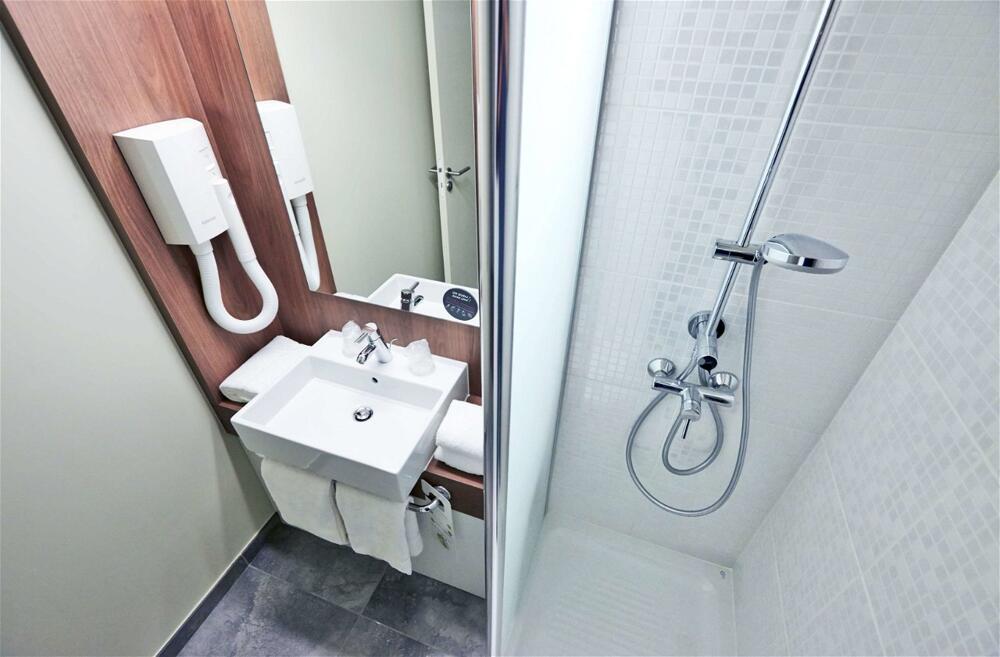 Foto del baño de Hotel Campanile Nancy Centre - Gare