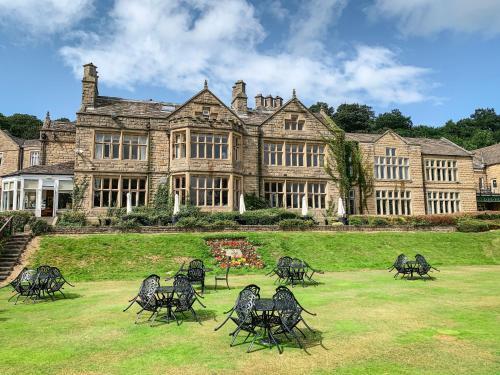 Foto del exterior de Hollins Hall Hotel, Golf &amp;amp; Country Club