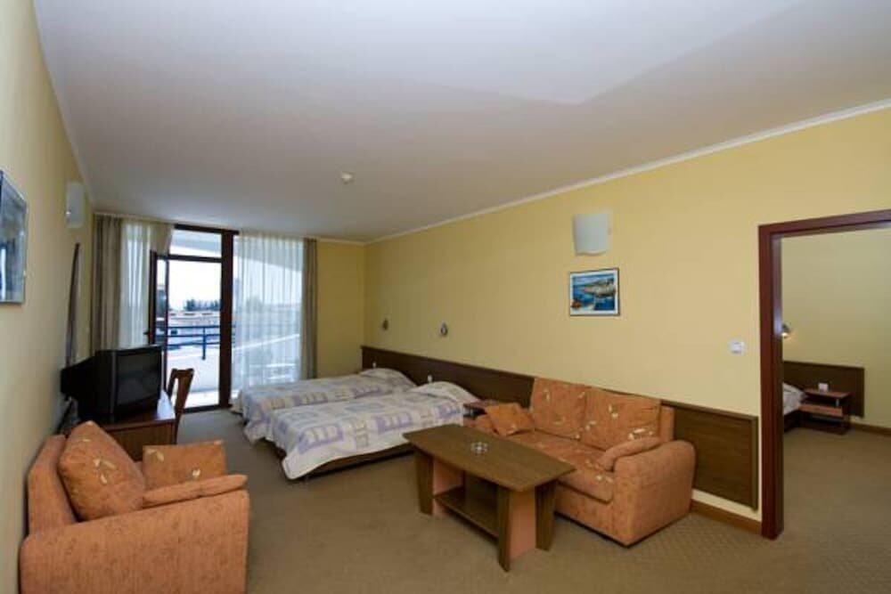 Foto de una habitación de Trakia Plaza Hotel &amp;amp; Apartments