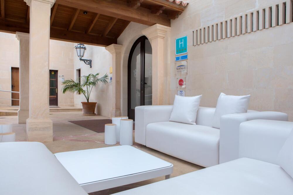 Foto de las zonas nobles de Hotel Illa d&amp;#039;Or &amp;amp; Club Apts 4* Sup