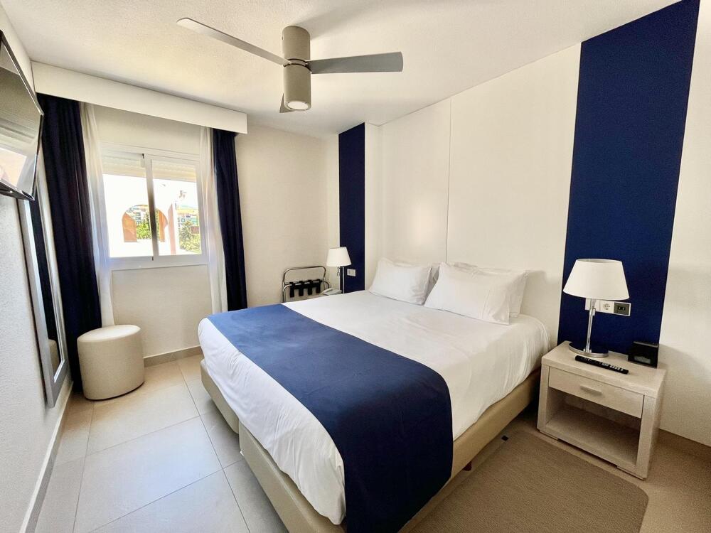 Foto de una habitación de Aparthotel Los Amigos Beach Club