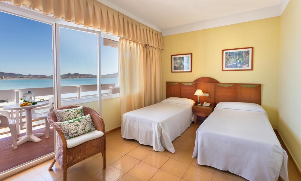 Foto de una habitación de Hotel Izán Cavanna