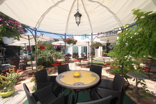 Foto del exterior de Hôtel Le Pré Catelan