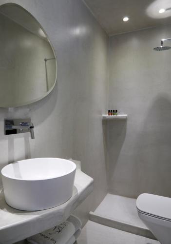 Foto del baño de Kalisti Hotel &amp;amp; Suites