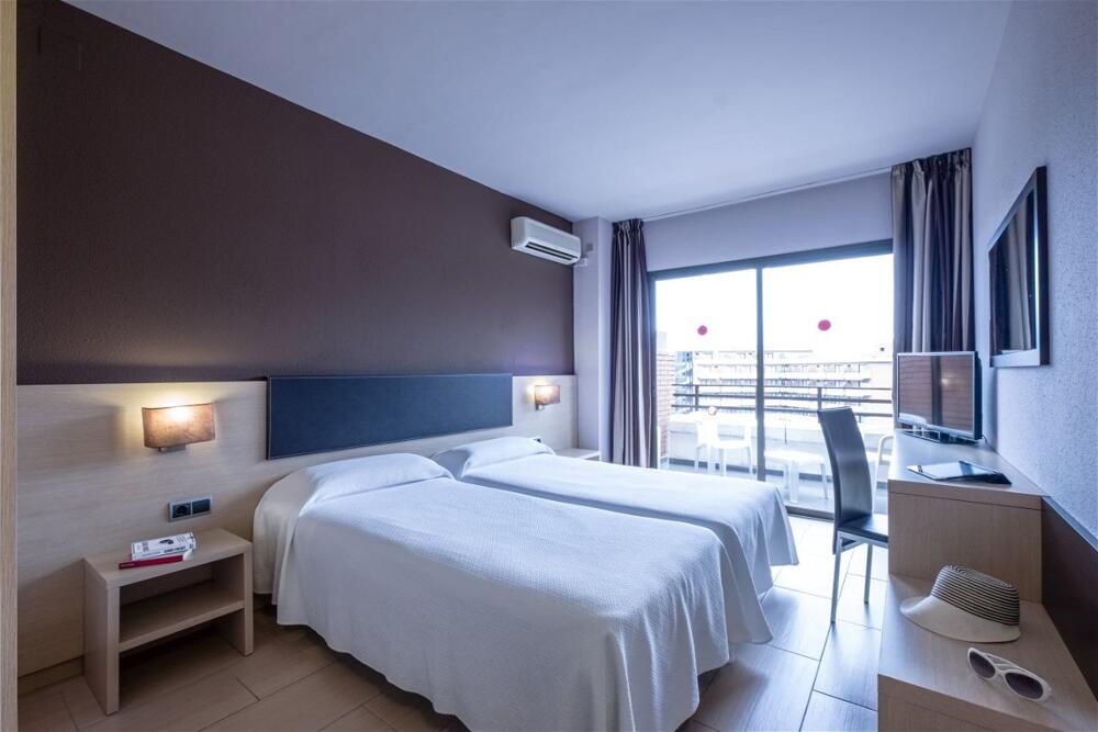 Foto de una habitación de Hotel California Garden