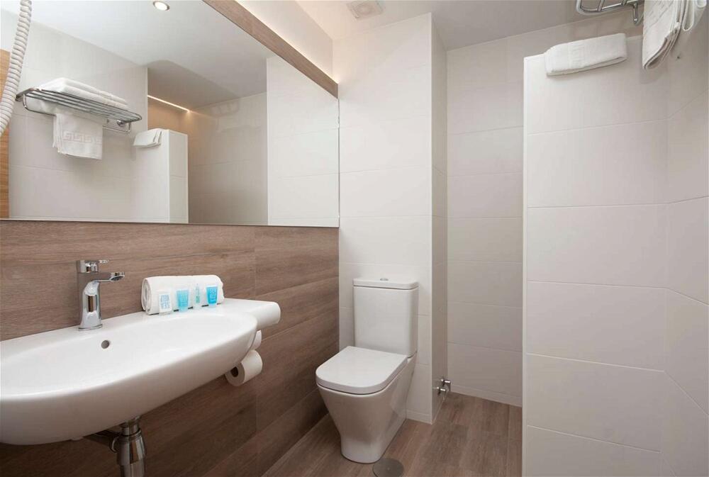 Foto del baño de Hotel Perla