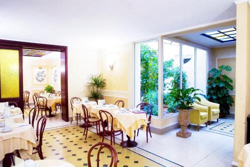 Foto de restauración de Hotel Corona D&amp;#039;Italia