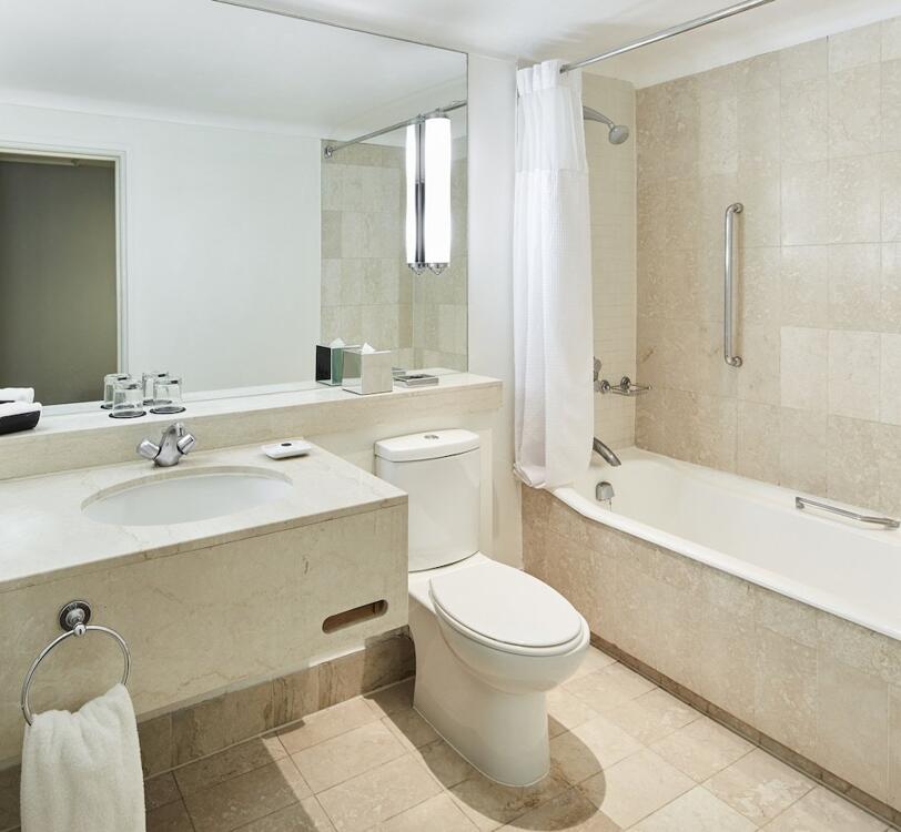 Foto del baño de Hotel The Dilly