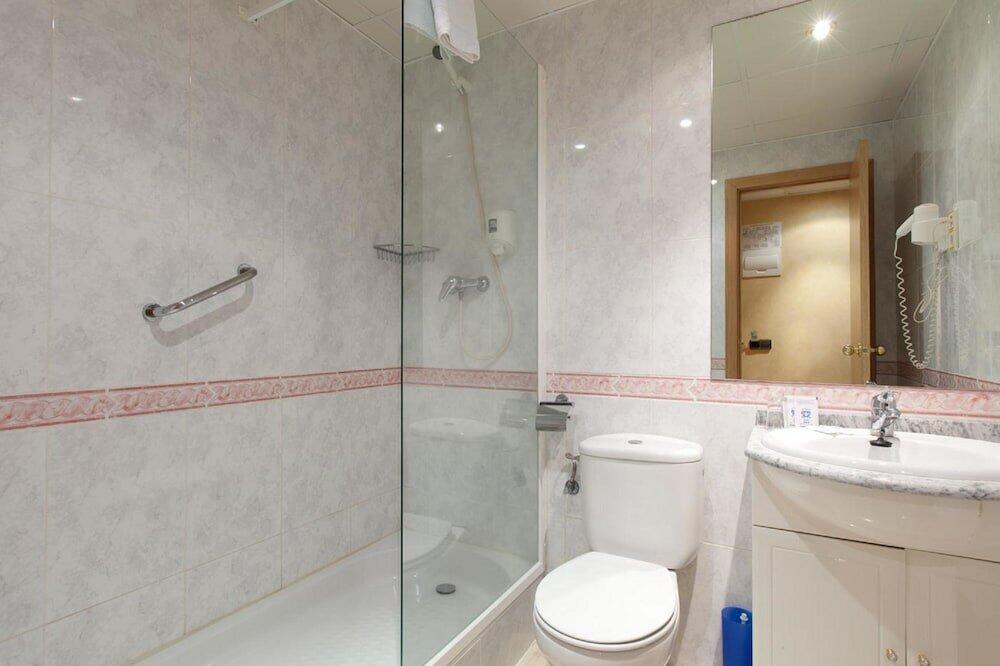 Foto del baño de Hotel Ciudad de Navalcarnero
