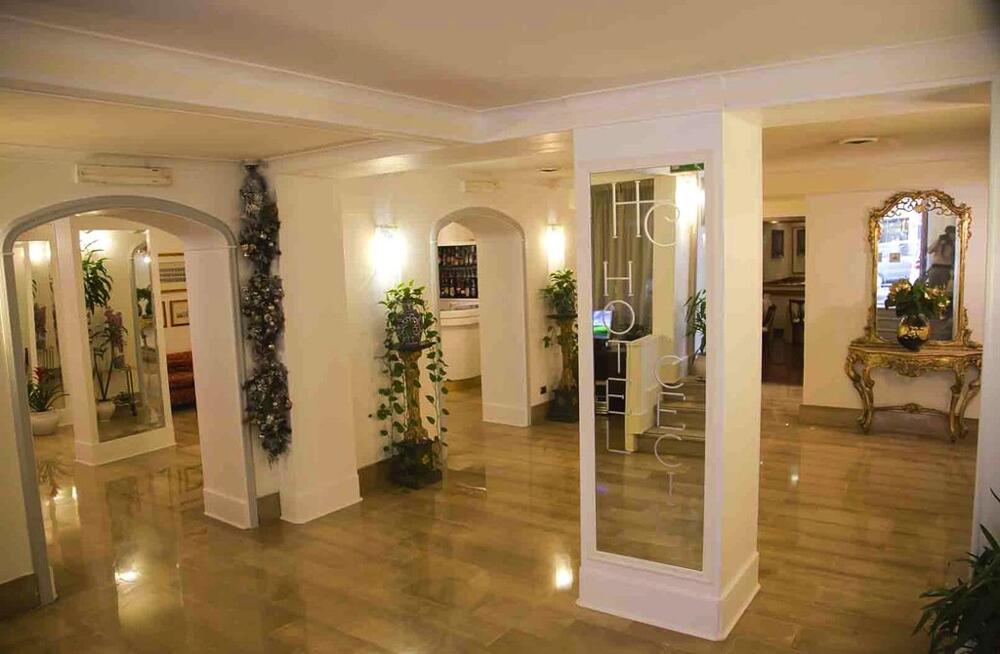 Foto general de Hotel Cecil