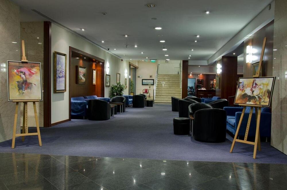 Foto de las zonas nobles de VIP Executive Zurique Hotel