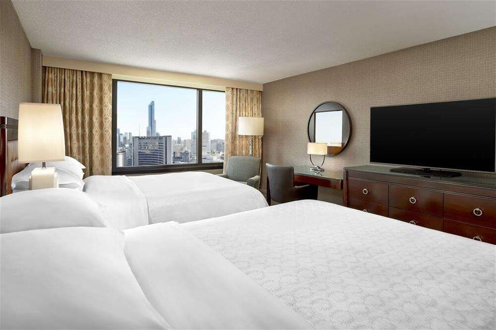 Foto de una habitación de Sheraton Centre Toronto Hotel