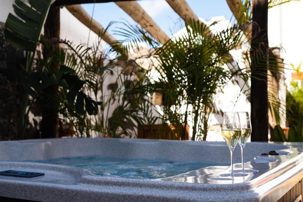 Foto general de Hotel El Charco Suites