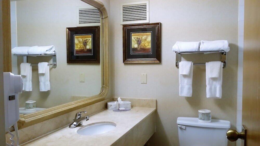 Foto del baño de Hotel Travelodge by Wyndham Vancouver Airport