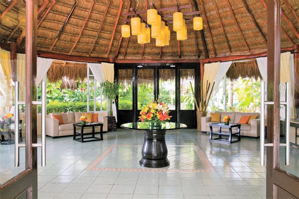 Foto de las zonas nobles de Complejo Hidden Beach Resort Au Naturel Adults Only - All Inclusive