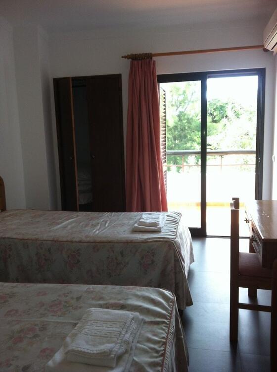 Foto de una habitación de Aparthotel Turiquintas