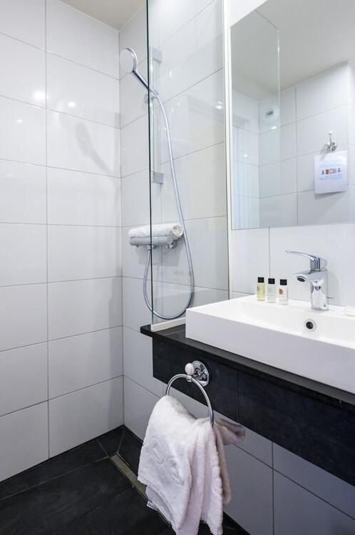 Foto del baño de Hôtel d&amp;#039;Alsace