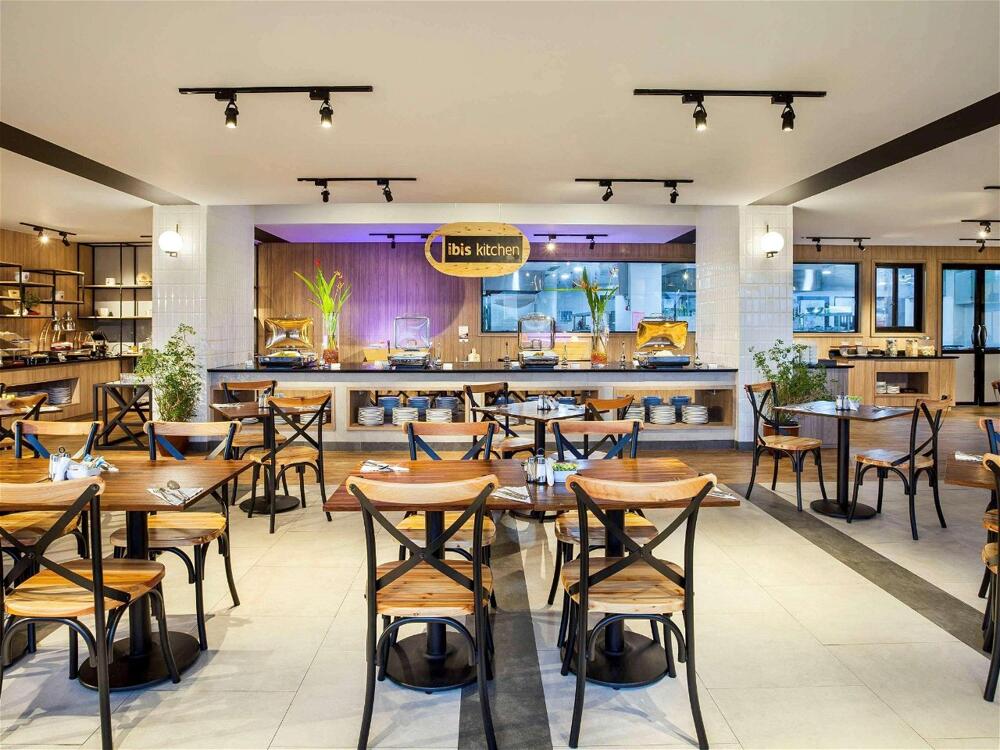 Foto area ristorante Hotel ibis Pontianak City Center
