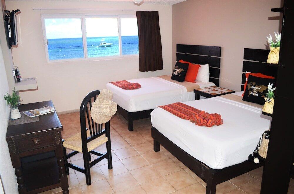 Foto de una habitación de Hacienda Morelos Beachfront Hotel
