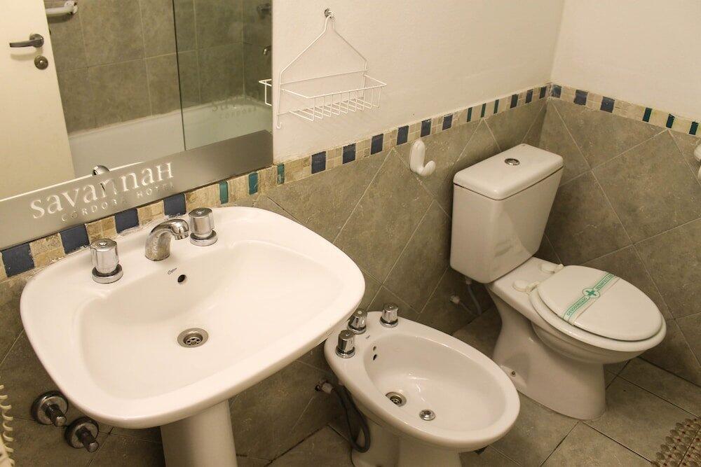 Foto del baño de Savannah Cordoba Hotel
