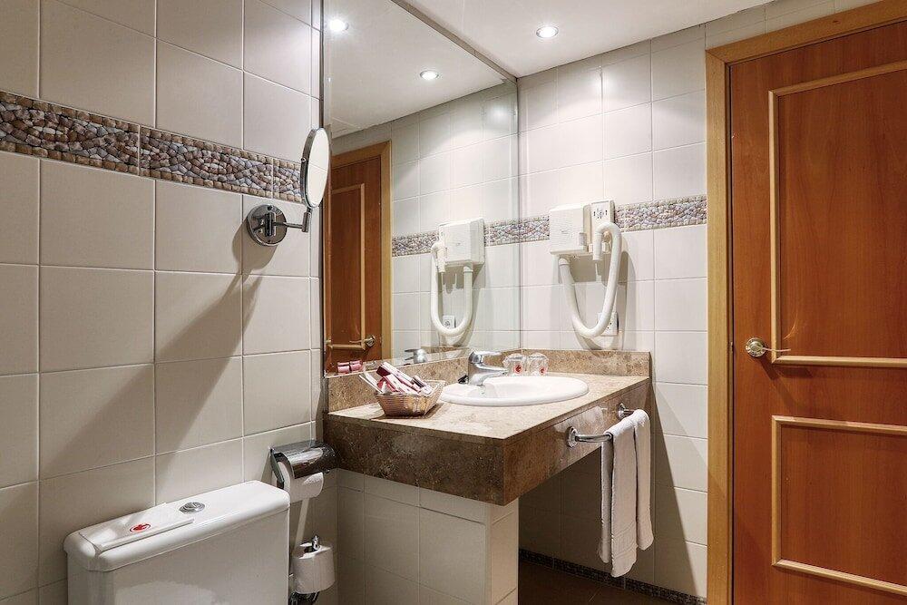 Foto de una habitación de Hotel Guitart Central Park Aqua Resort