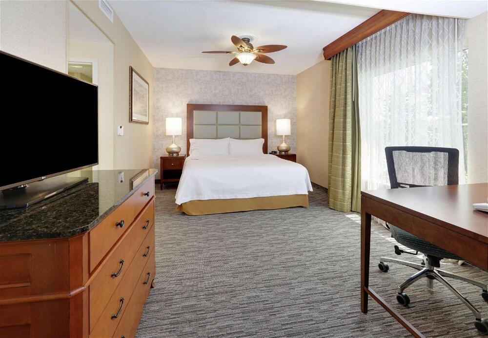 Room – Hotel Homewood Suites by Hilton Hagerstown