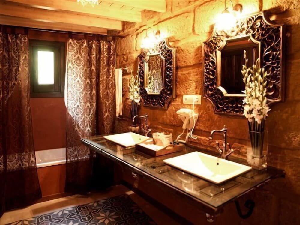 Foto del baño de La Casona de Calderón Gastronomic &amp;amp; Boutique Hotel