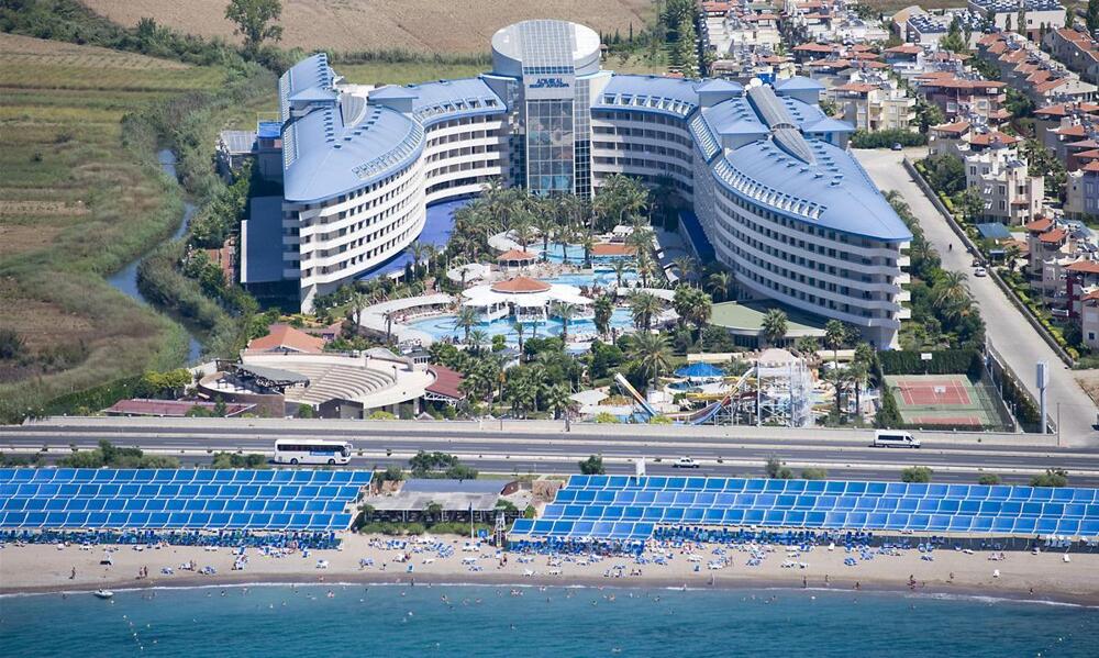 Foto general de Complejo Crystal Admiral Resort Suites &amp;amp; Spa - Ultimate All Inclusive