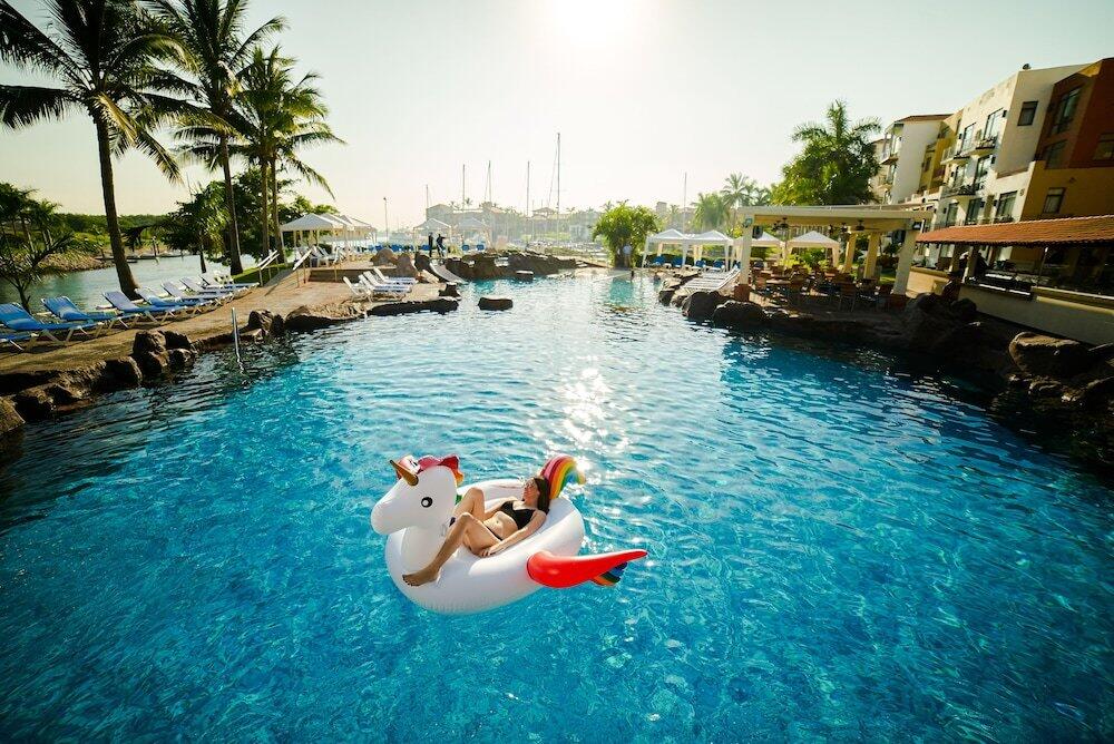Foto de los servicios de El Cid Marina Beach Hotel