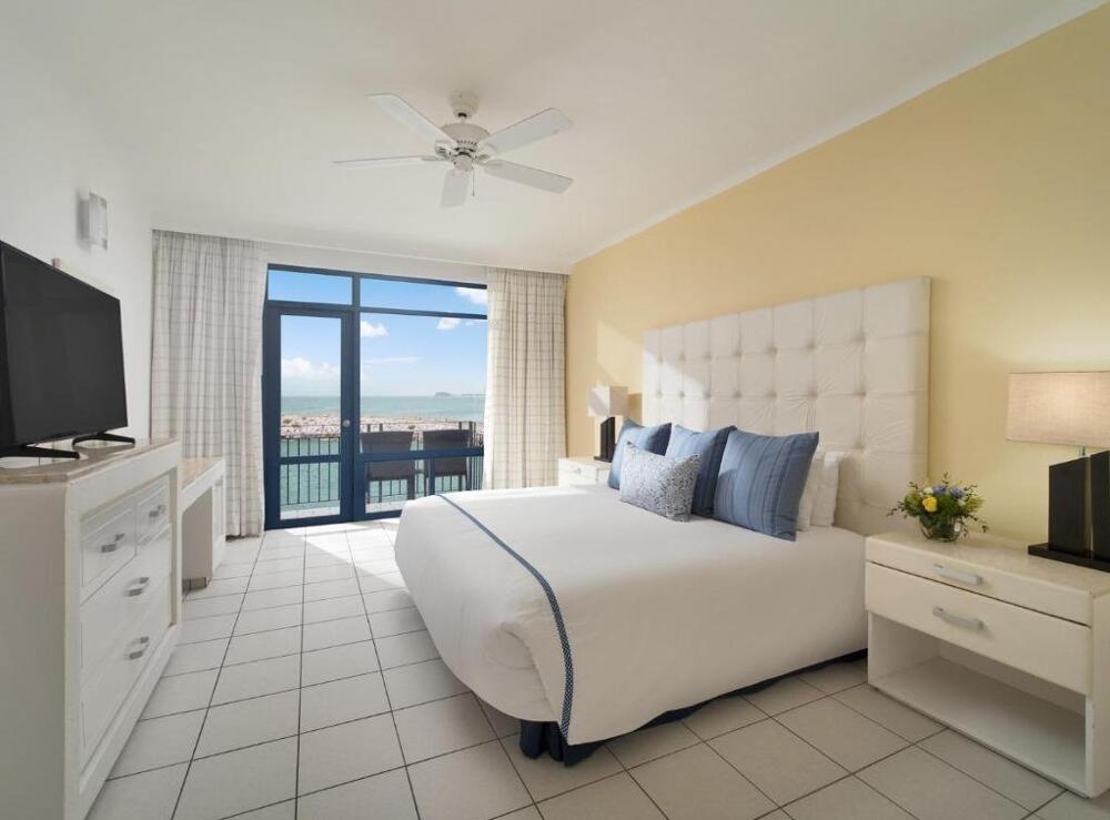 Foto de una habitación de El Cid Marina Beach Hotel