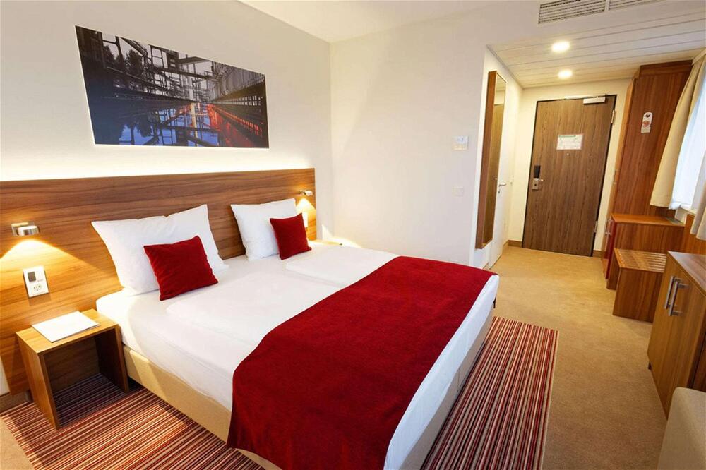 Foto de una habitación de GHOTEL hotel &amp;amp; living Essen