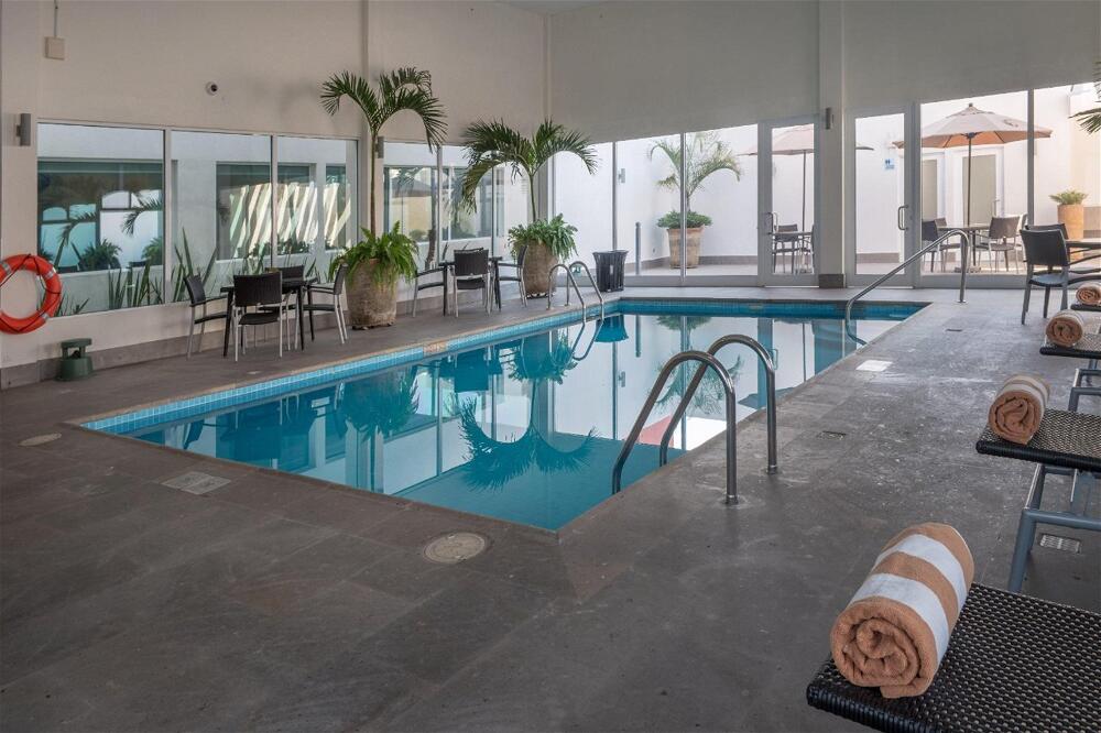 Foto de los servicios de Holiday Inn Express &amp;amp; Suites Silao Aeropuerto Terminal, an IHG Hotel