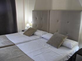 Foto de una habitación de "Apartamentos Nuriasol"