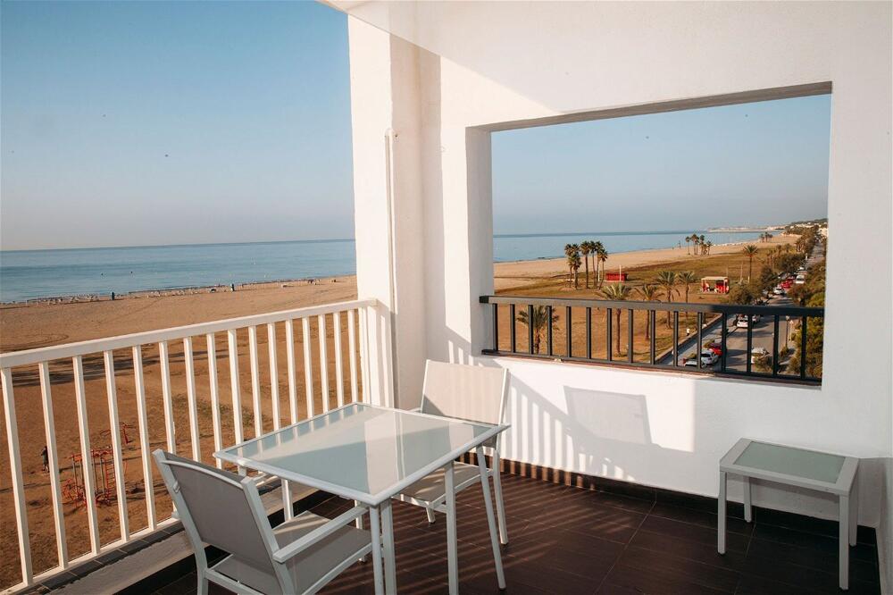 Foto general de Hotel Brisamar Suites