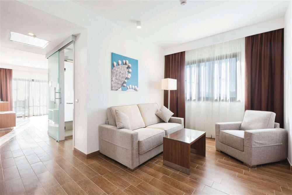 Foto de una habitación de Hotel Riu Bravo - 0&amp;#039;0 All Inclusive
