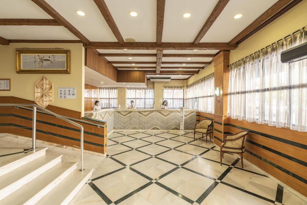 Foto de las zonas nobles de Hotel Baía De Monte Gordo