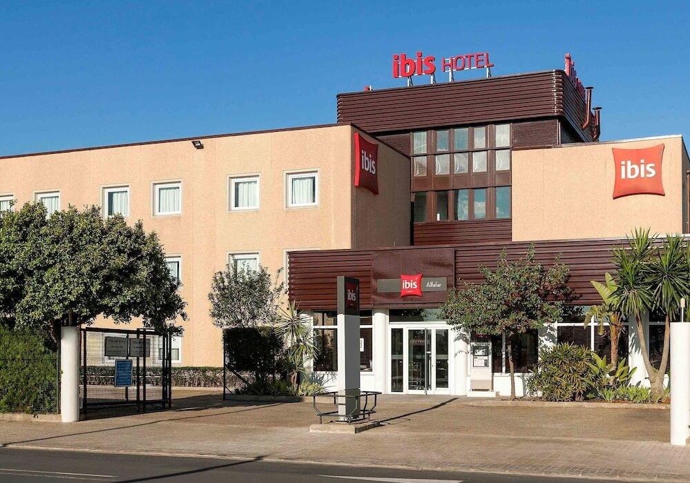 Foto del exterior de Hotel ibis Valencia Alfafar