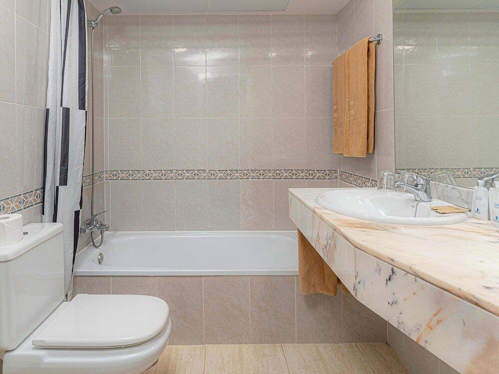 Foto del baño de Apartamentos Galeon Playa