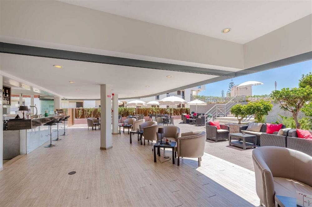 Foto de restauración de Aparthotel Luna Clube Oceano