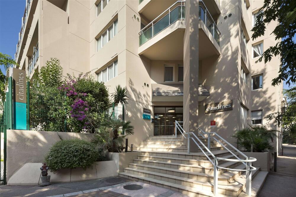 Foto del exterior de Aparthotel Citadines Castellane Marseille