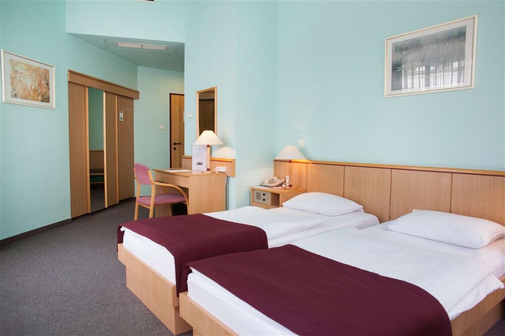 Foto de una habitación de City Hotel Pilvax