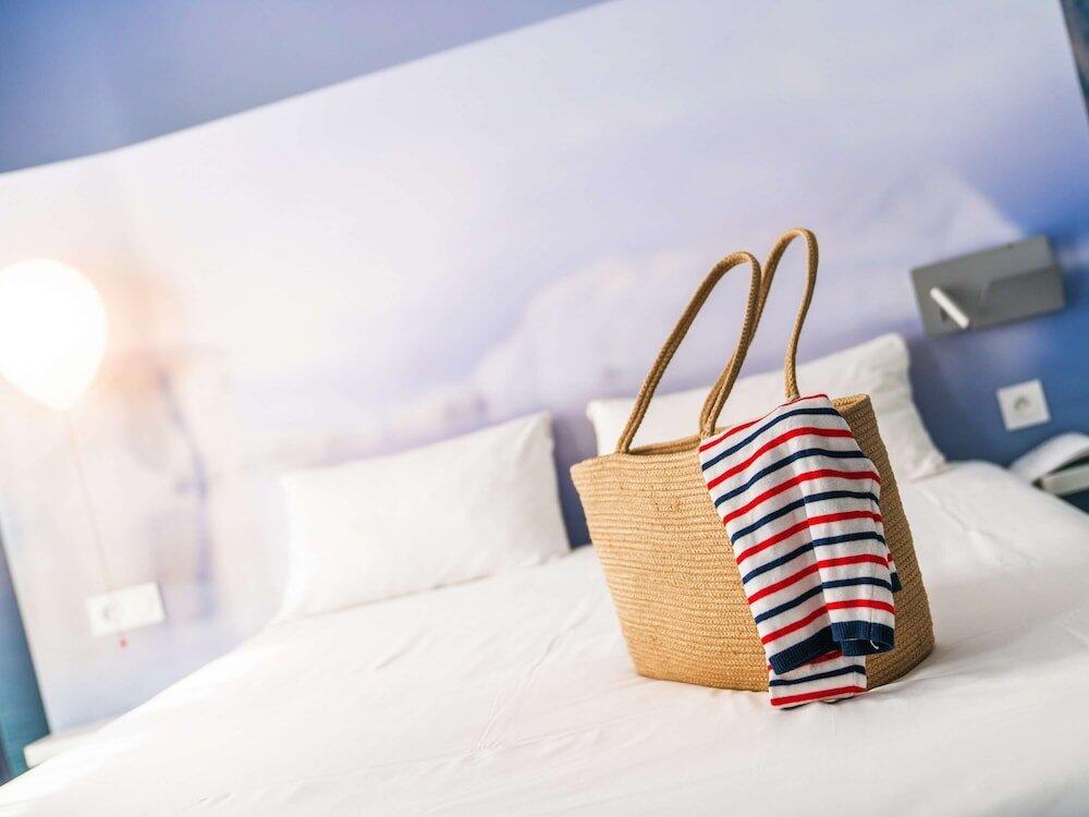 Foto de una habitación de Hotel ibis Styles Toulon Centre Port