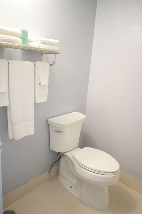 Foto del baño de Hotel Comfort Inn Hyannis - Cape Cod